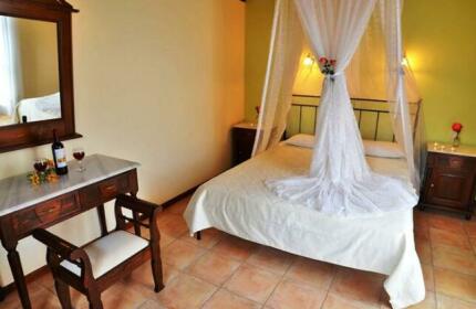 Therianos Traditional Villas