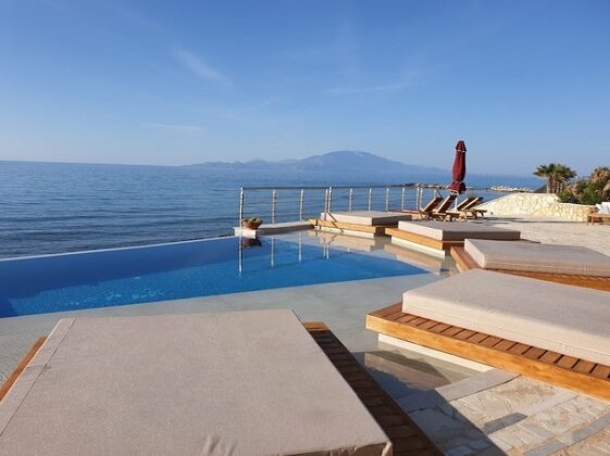 Tsamis Zante - Photo2