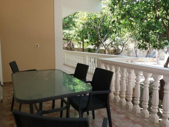 Turtle Beach Apartment - Photo3