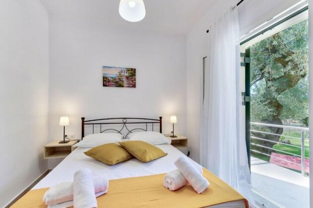 Vardavilla - Photo3