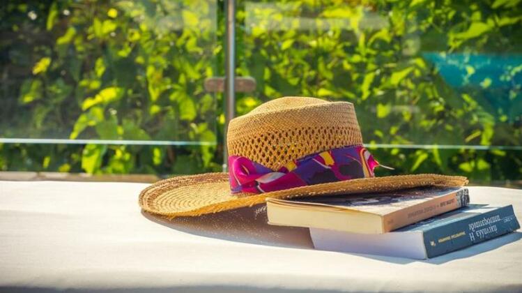 Villa Natura prive swimming pool - Photo2