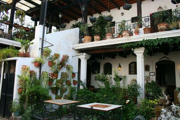 La Villa Serena Bed & Breakfast