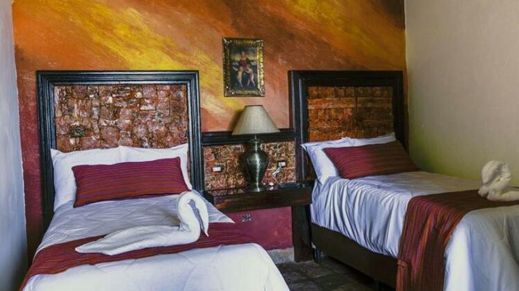 Hostal del Angel Coban - Photo3