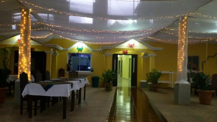 Hotel y Restaurante Eco - Chibulbult - Photo2