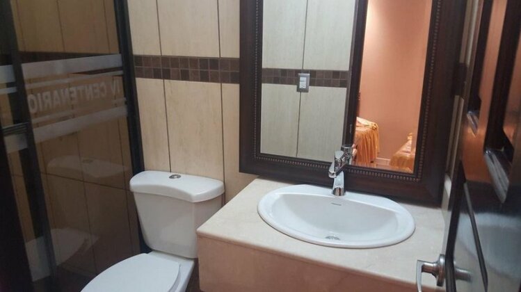 Hotel IV Centenario Esquipulas - Photo4