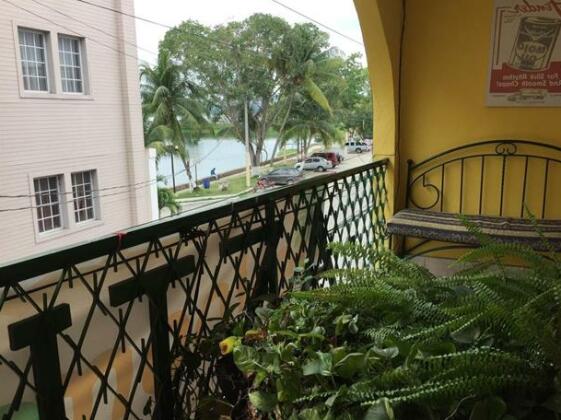 Green Monkey Hostel - Photo5