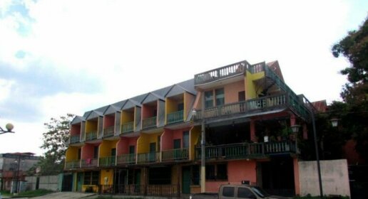 Hotel Mirador del Lago Flores