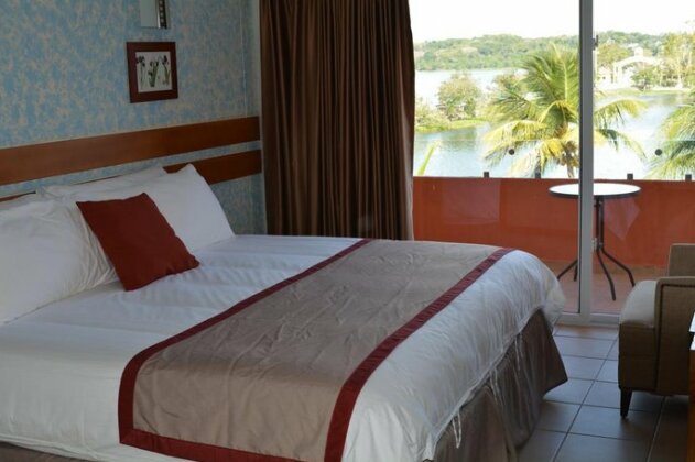 Peten Esplendido - Photo3