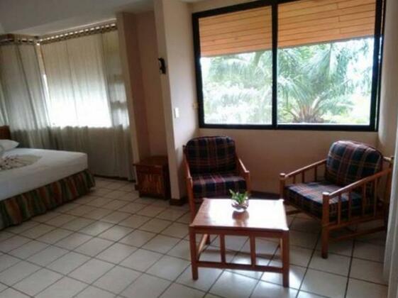 Banana Palms Hotel - Photo4