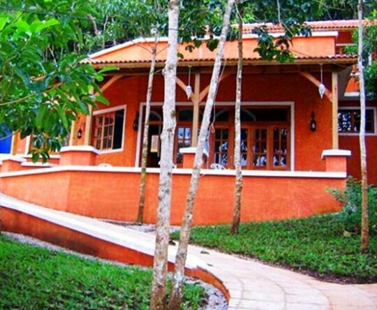 Denny's Beach Resort Hotel - Photo2