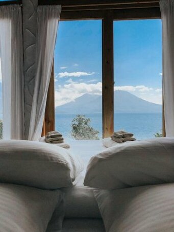 Lush Atitlan - Photo2