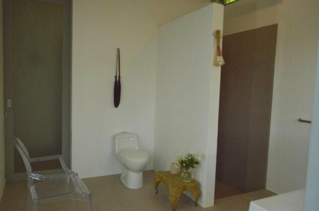 Artist's Loft - Photo3
