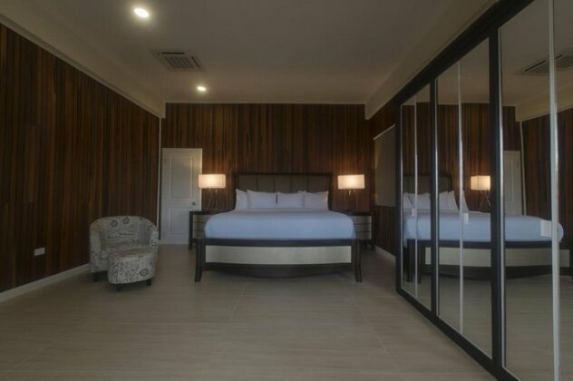 King's Hotel & Residences - Photo2