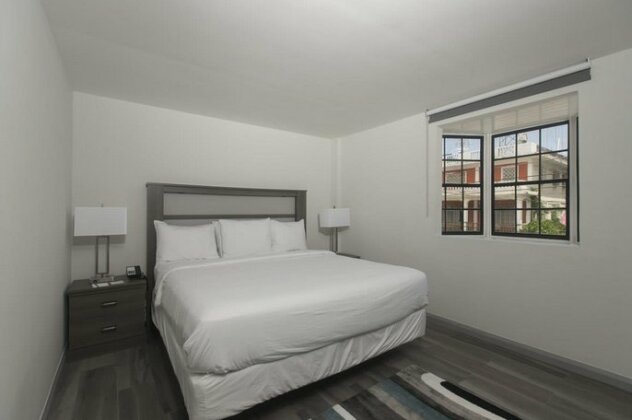 King's Hotel & Residences - Photo4