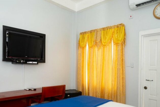 Status International Hotel - Photo4