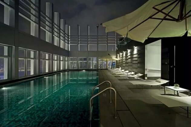 New 2BR 3min WanChai MTR w/ Bar Gym Pool
