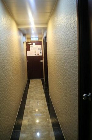 Reliance International Guest House - Photo4