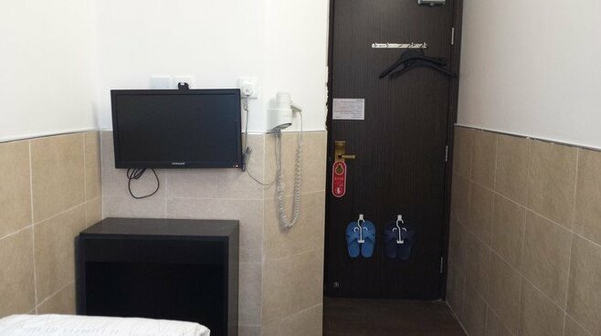 Twin Bed room in Central Mongkok - Photo4