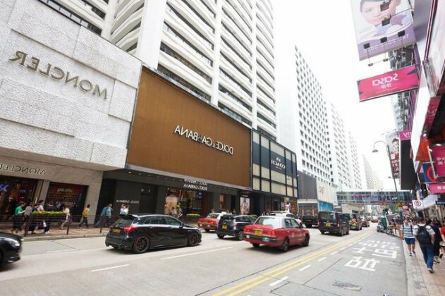 VIP 2BR Best location in HK Shops & Sights