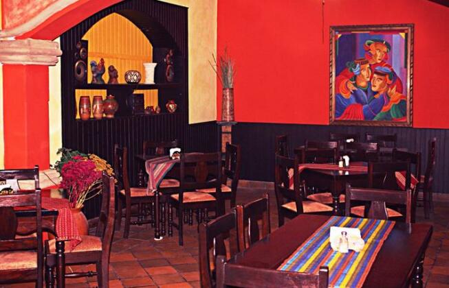 Hotel Camino Maya - Photo2