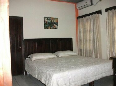 Hotel & Hostal Yaxkin Copan