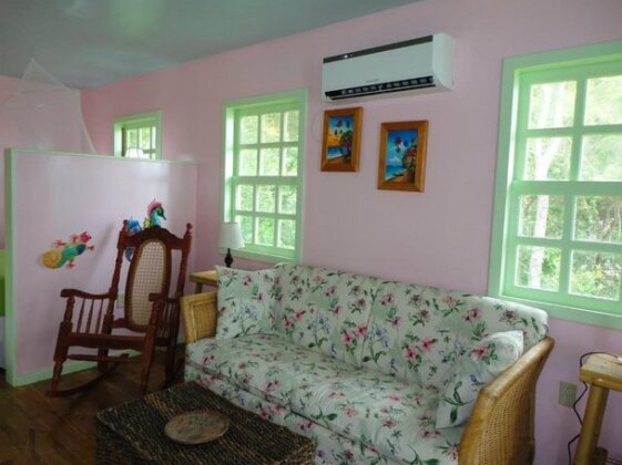 Guanaja Caribbean Cottages - Photo3