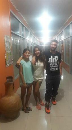 Aleman Tours & Hostel - Photo4
