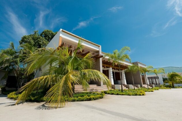 Paraiso Rainforest and Beach Hotel