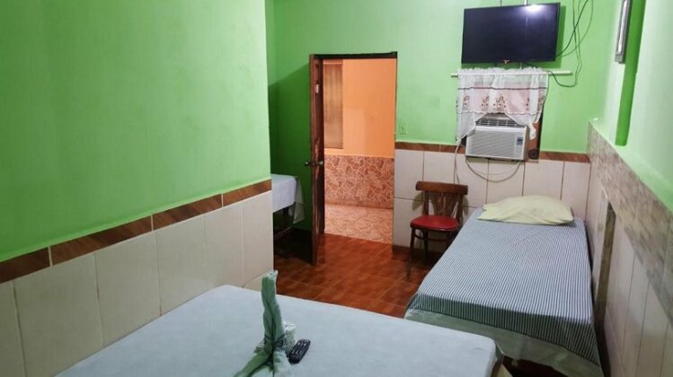 Hotel Economico Roatan - Photo2