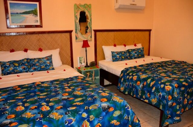 West Bay Lodge and Spa - Photo3