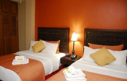 Aparthotel Guijarros - Photo3