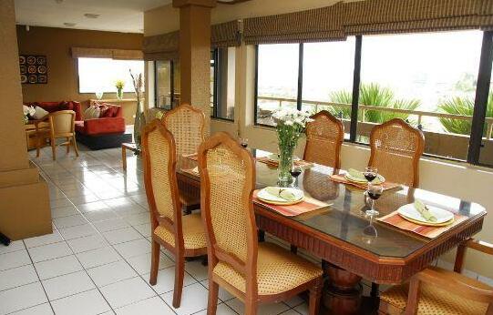 Aparthotel Guijarros - Photo4