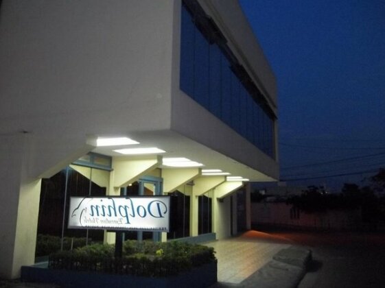 Dolphin Executives Hotel - Photo2