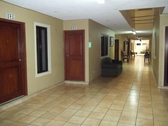 Dolphin Executives Hotel - Photo4