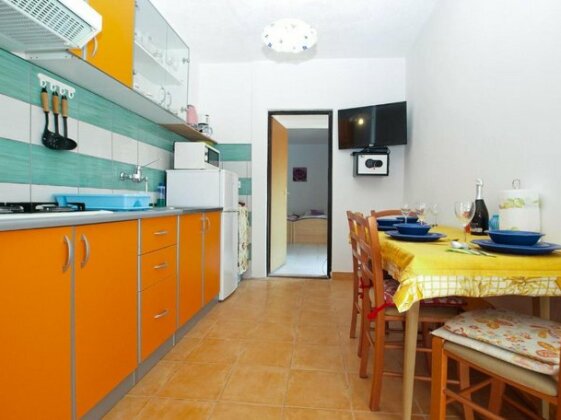 Apartments Davor 1676 - Photo5