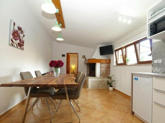 Apartments Robert 1690 - Photo5