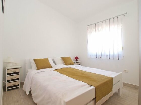 Apartments Suzy 1454 - Photo2