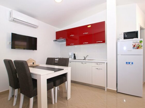 Apartments Suzy 1454 - Photo5