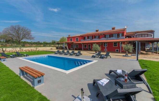 Sea View apartments with Private Pool - Photo2