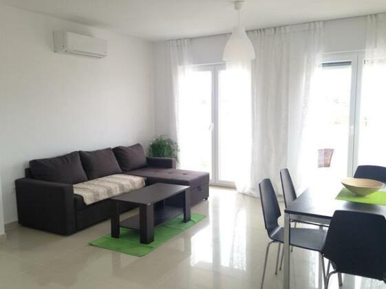 South Coast Apartments - Photo5