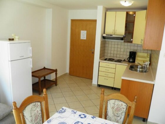 Apartment Mrle L - Photo5