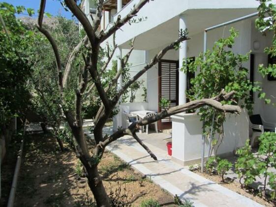 Apartments Sersic Baska - Photo2
