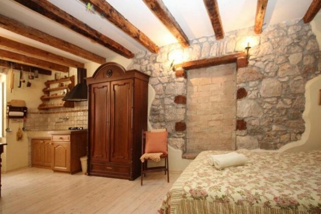 Authentic Baska Kruzna - Photo5