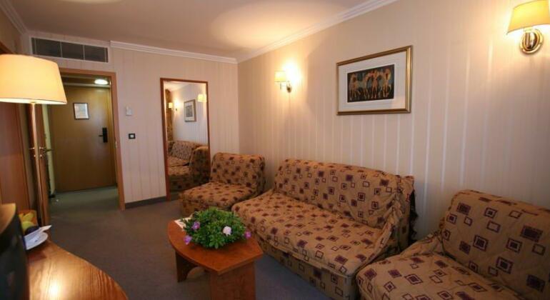 Corinthia Baska Sunny Hotel by Valamar - Photo3