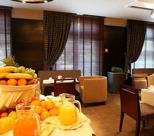 Valamar Atrium Baska Residence - Photo4