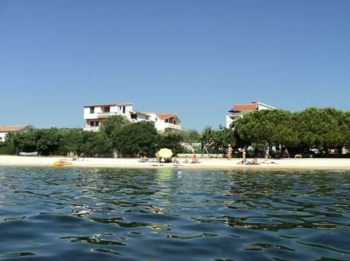 Apartments By the Sea - Photo5