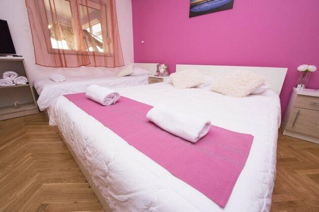 Mareta Guesthouse - Photo5