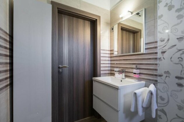 Modern and spacious apartment - Photo5