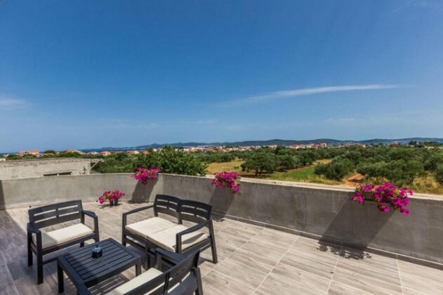 Topalli Apartments - Photo2