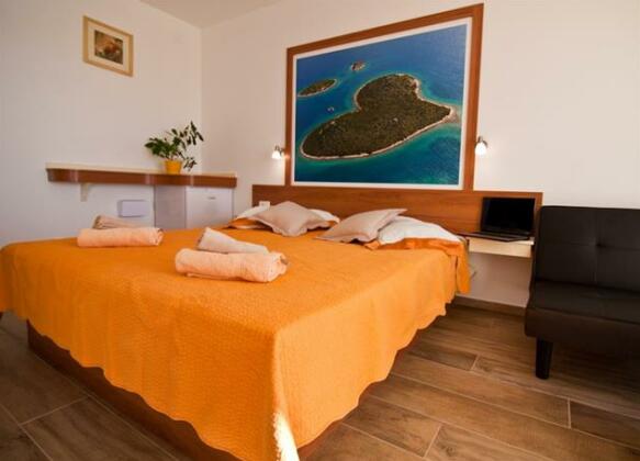 Amorena Mini-Hotel - Photo4